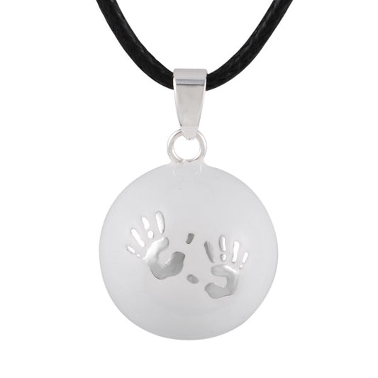 Geëmailleerd zwangerschapsbelletje met verzilverde handjes