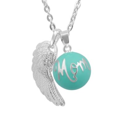 Turquoise zwangerschapsketting met verzilverde letters "mom" + vleugel